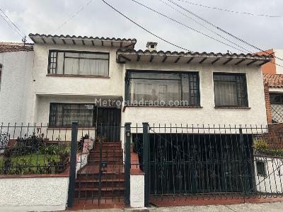 Casa de 4 alcobas en venta en Alhambra, Bogotá, 305 m² · foto 4 de 16