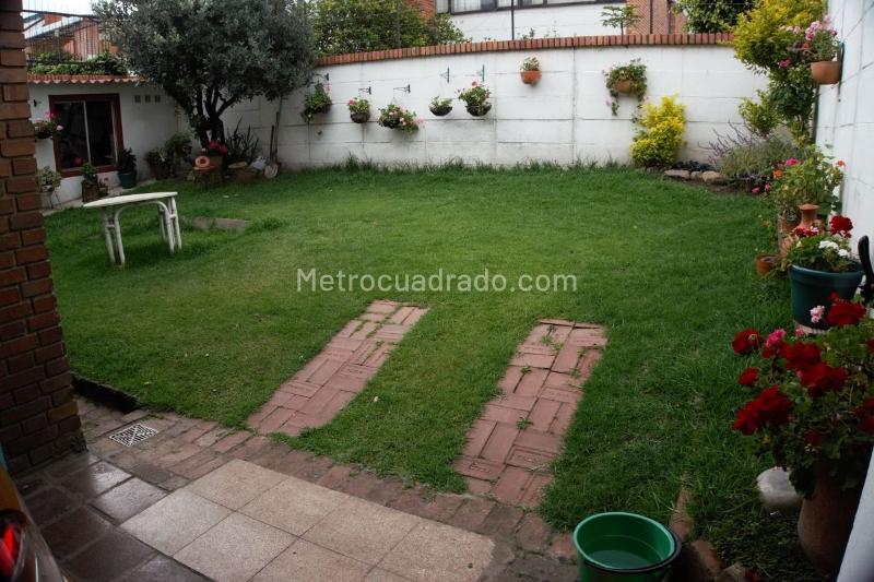 Casa – Bogotá, Localidad Suba - Más