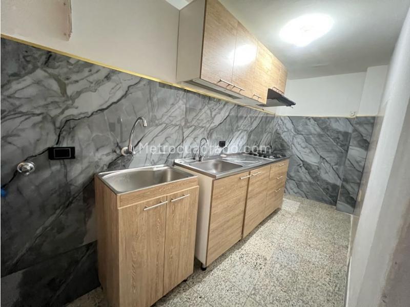 Apartamento en Arriendo, Barrio Mesa, Envigado - 2