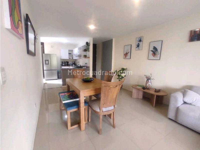 Apartamento Excelente de 3 Alcobas con Piscina en Castropol