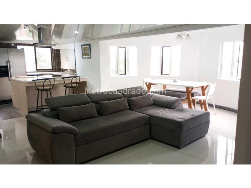 Apartamento Amoblado de 3 Alcobas con 2 Baños en El Tesoro - 6