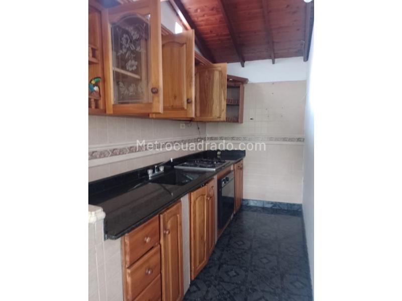 2BR Apartment in Barrio Mesa (100 m²)