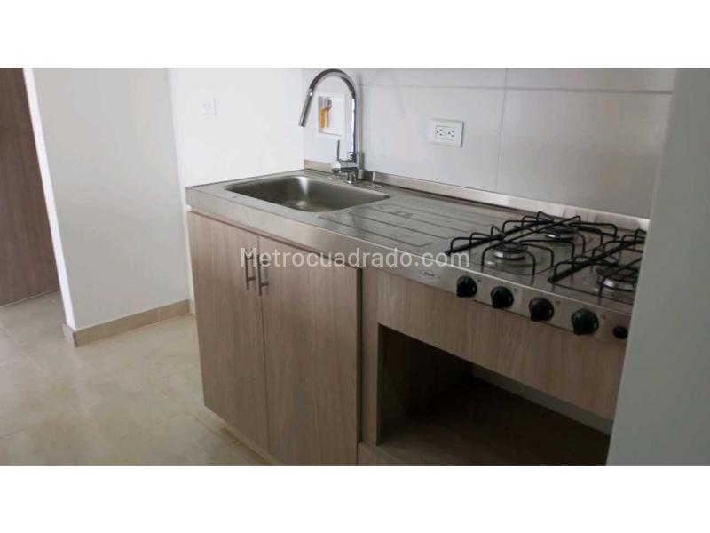 New 3BR Apartment for Rent in Calasanz (58 m²) - 4