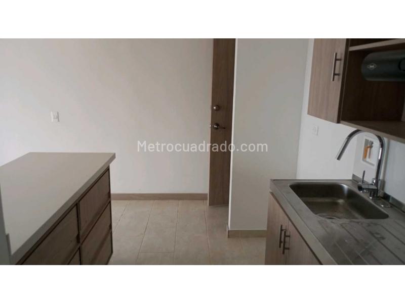 New 3BR Apartment for Rent in Calasanz (58 m²) - 6