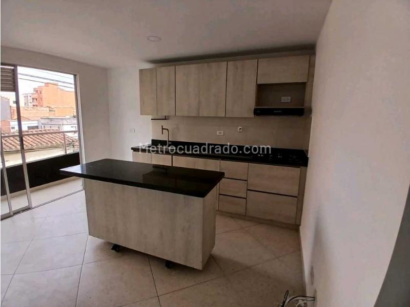 2BR Apartment in Barrio Mesa (65 m²)