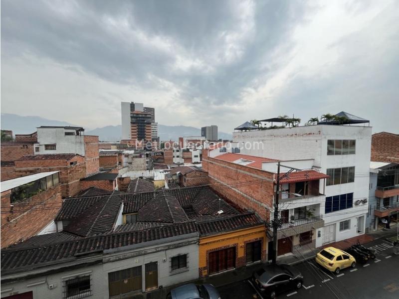 Apartamento en Arriendo, Barrio Mesa, Envigado - 2