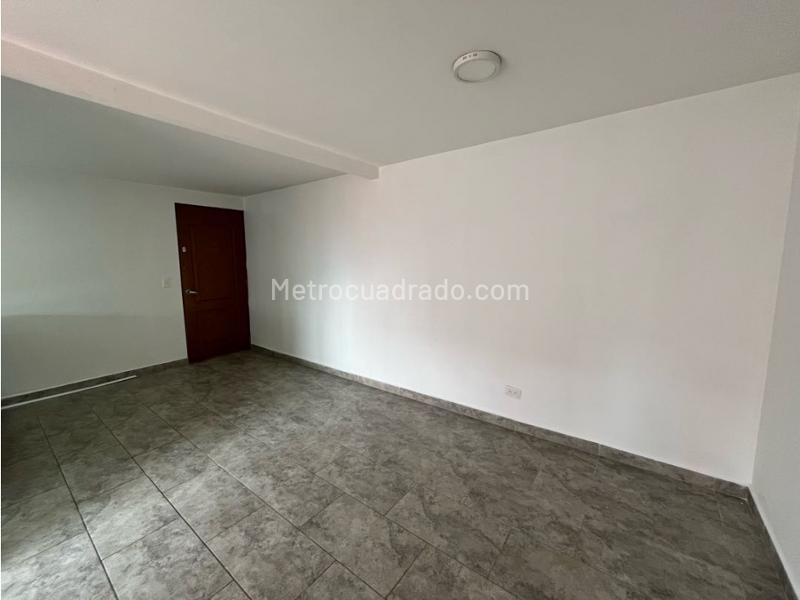 Moderno Apartamento de 3 Alcobas con Balcón en Avenida Las Vegas - 2