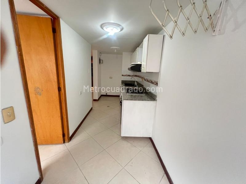 3BR Apartment with Balcony in Jardines, Envigado (Ciudad de San Lucas) - 4