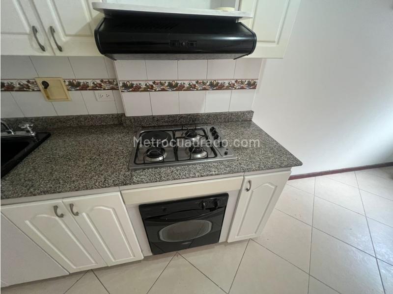 3BR Apartment with Balcony in Jardines, Envigado (Ciudad de San Lucas) - 5