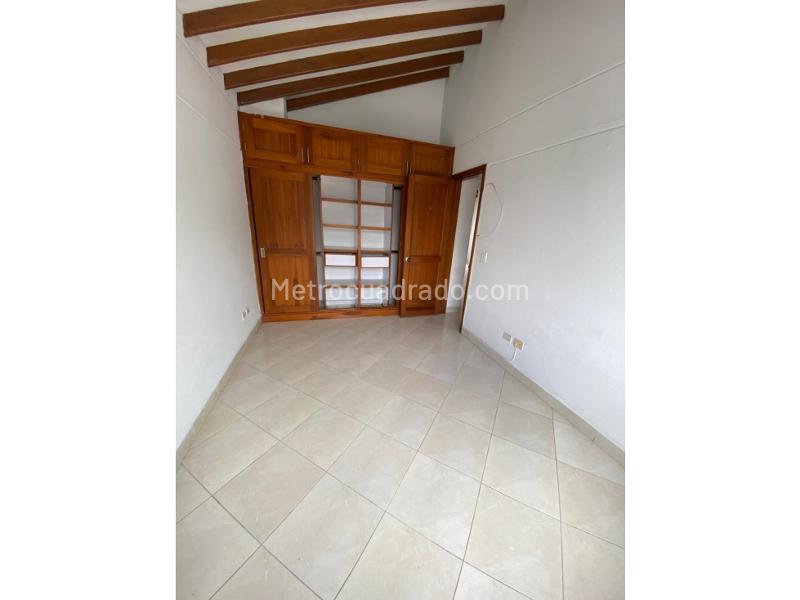 2BR Apartment in Los Naranjos (65 m²) - 2