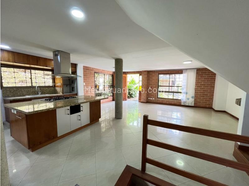 Casa en Arriendo, La Doctora, Sabaneta, Sabaneta