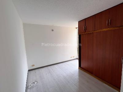 Apartamento de 3 alcobas en venta en Calasanz Parte Baja, Medellín, 62 m² · foto 7 de 14