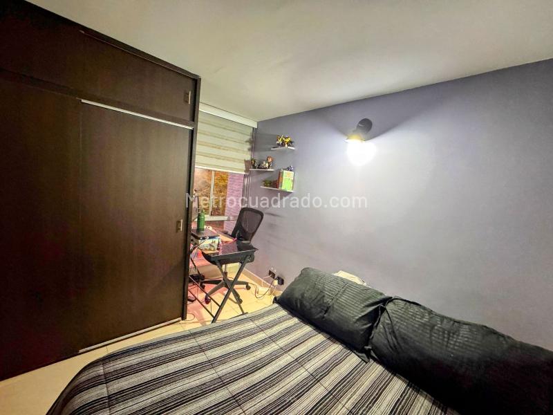 Apartment in Medellín, San Javier - Más