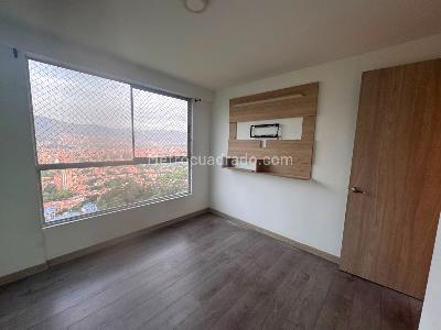 Apartamento en venta en Calasanz Parte Alta, Medellín · foto 9 de 13