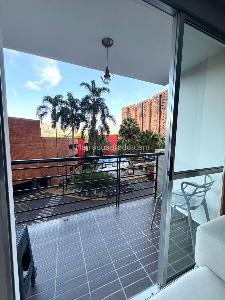 Apartamento de 3 alcobas en venta en Calasanz, Medellín, 68 m² · foto 2 de 15
