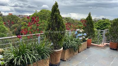 Apartamento de 3 alcobas en venta en El Chico Parque Virrey, Bogotá, 230 m² · foto 3 de 20
