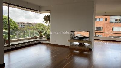 Apartamento de 3 alcobas en venta en El Chico Parque Virrey, Bogotá, 230 m² · foto 6 de 20