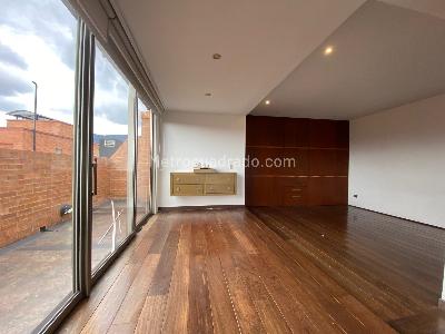 Apartamento de 3 alcobas en arriendo en La Carolina Santa Barbara, Bogotá, 200 m² · foto 11 de 20