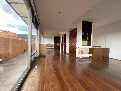 Apartamento de 3 alcobas en arriendo en La Carolina Santa Barbara, Bogotá, 200 m² · foto 10 de 20