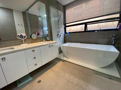 Apartamento de 3 alcobas en venta en Chico Reservado, Bogotá, 240 m² · foto 14 de 20