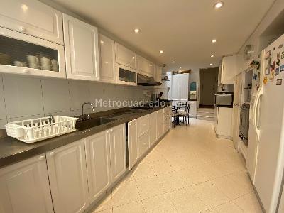 Casa de 4 alcobas en venta en Santa Ana Occidental Usaquen, Bogotá, 210 m² · foto 4 de 20