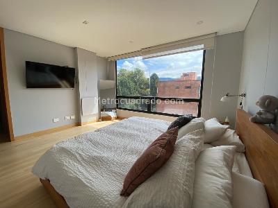 Apartamento de 3 alcobas en venta en Chico Navarra, Bogotá, 156 m² · foto 11 de 20