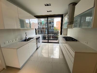 Apartamento en venta en Chico Reservado, Bogotá · foto 4 de 20