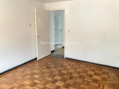 Apartamento de 5 alcobas en venta en Quinta Paredes, Bogotá, 280 m² · foto 10 de 14