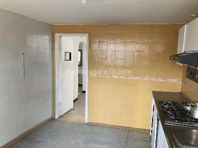 Apartamento de 5 alcobas en venta en Quinta Paredes, Bogotá, 280 m² · foto 7 de 14