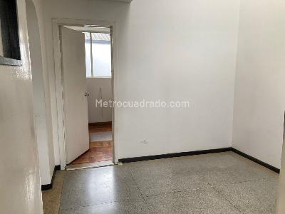 Apartamento de 5 alcobas en venta en Quinta Paredes, Bogotá, 280 m² · foto 9 de 14