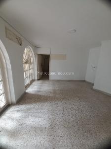 Casa en venta en El Prado, Barranquilla, 1096 m² · foto 8 de 9