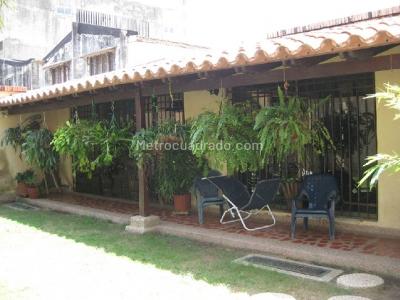 Casa de 4 alcobas en venta en Villa Del Este, Barranquilla, 663 m² · foto 9 de 10