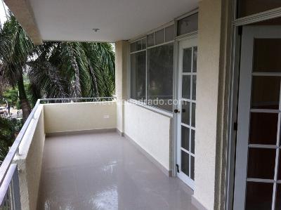 Apartamento de 3 alcobas en venta en El Prado, Barranquilla, 159 m² · foto 4 de 9