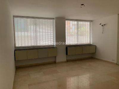 Apartamento de 3 alcobas en venta en Alto Prado, Barranquilla, 281 m² · foto 4 de 7