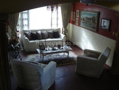 Casa de 4 alcobas en venta en Villa Campestre, Barranquilla, 400 m² · foto 2 de 3