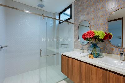 Casa de 5 alcobas en venta en Desconocido, Medellín, 1200 m² · foto 8 de 9
