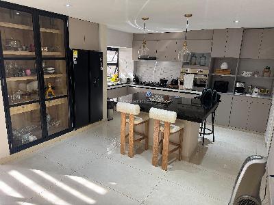 Casa de 3 alcobas en venta en El Limon, Barranquilla, 258 m² · foto 3 de 12