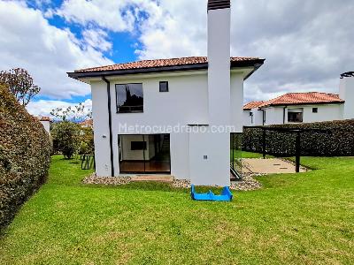Casa de 3 alcobas en venta en Encenillos De Sindamanoy, Chía, 154 m² · foto 3 de 19