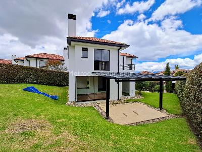 Casa de 3 alcobas en venta en Encenillos De Sindamanoy, Chía, 154 m² · foto 4 de 19
