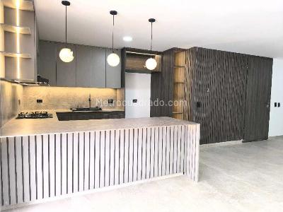 Apartamento en venta en Laureles, Medellín · foto 2 de 15