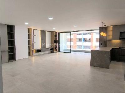 Apartamento en venta en Laureles, Medellín · foto 3 de 15