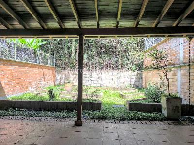 Casa de 3 alcobas en venta en Loma Del Escobero, Envigado, 147 m² · foto 10 de 20