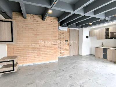 Apartaestudio en venta en La Floresta, Medellín, 34 m² · foto 2 de 13