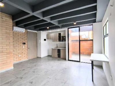 Apartaestudio en venta en La Floresta, Medellín, 34 m² · foto 3 de 13