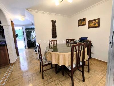 Casa de 3 alcobas en venta en Belen, Medellín, 78 m² · foto 5 de 20
