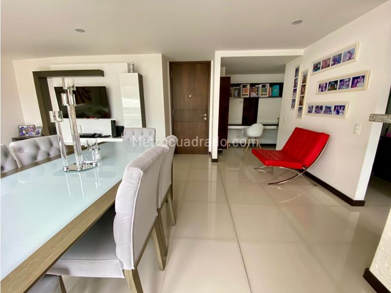 Piso – Envigado, Valle de Aburrá - Más