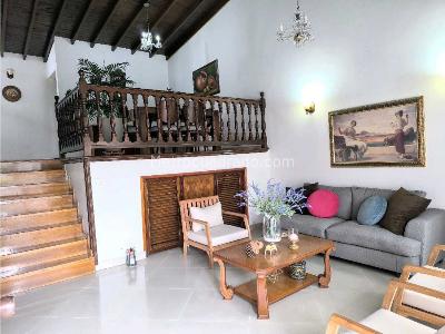 Casa de 3 alcobas en venta en Simon Bolivar, Medellín, 165 m² · foto 2 de 20