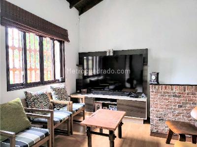 Casa de 3 alcobas en venta en Simon Bolivar, Medellín, 165 m² · foto 3 de 20