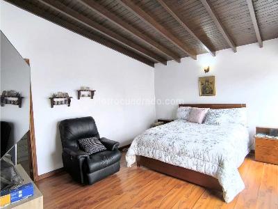 Casa de 3 alcobas en venta en Simon Bolivar, Medellín, 165 m² · foto 12 de 20