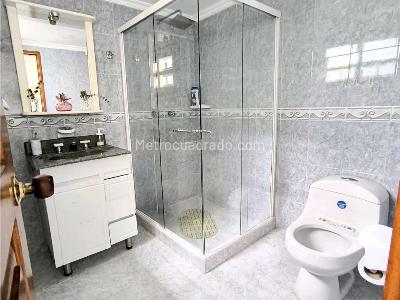Casa de 3 alcobas en venta en Simon Bolivar, Medellín, 165 m² · foto 19 de 20